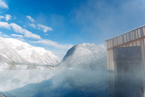 Ganzjährig beheizter Rooftop Infinity Pool